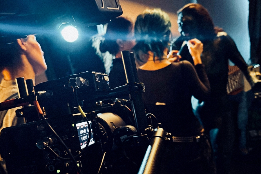 Location Loft : Tournages de cinéma, Films publicitaires, Films institutionnels, Vidéoclips musicaux, Livestream, Interview